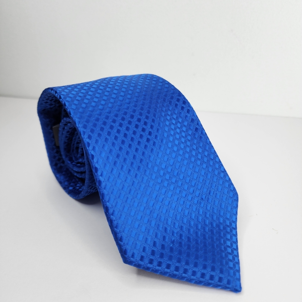 VAN HEUSEN Blue Tie.